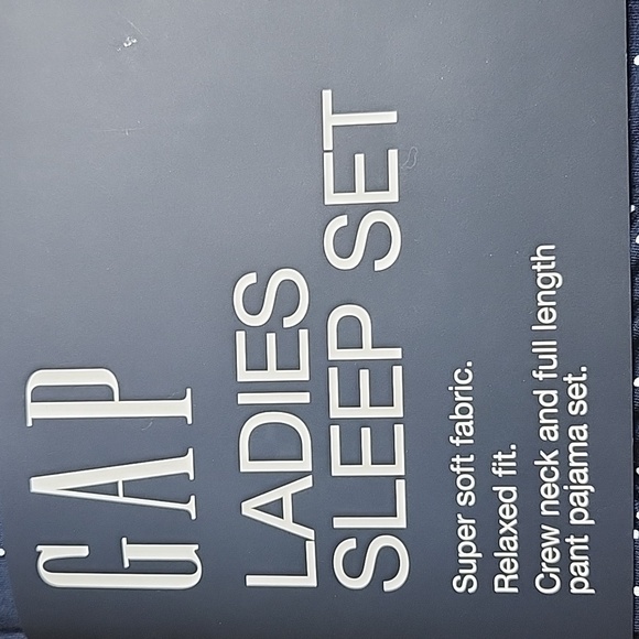 Gap Ladies Sleep Set - Picture 2 of 6